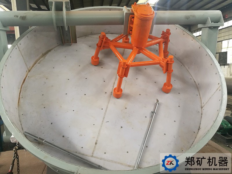 新鄉某化工廠直徑2.5米成球盤項目